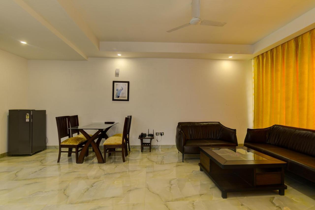 Country Inn Hotels & Resorts Vrindavan Exterior photo